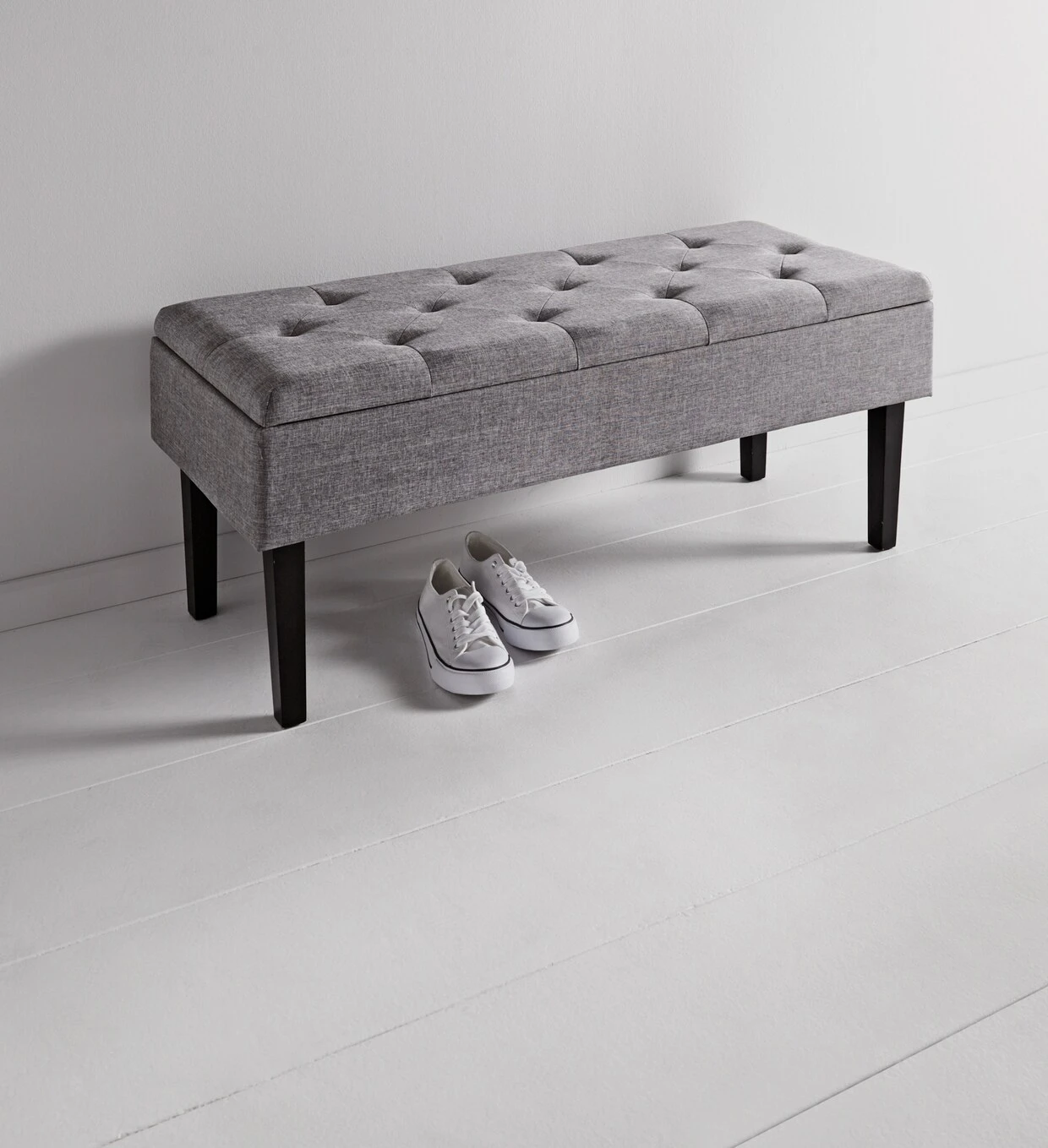 Heine Home Bank In Hellgrau 7 Heine Home Bank In Hellgrau – Bild 5